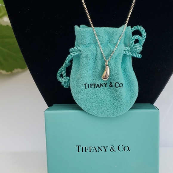 Tiffany & Co. Teardrop pendant necklace - Picture 3 of 3